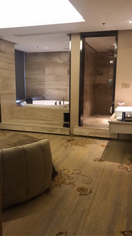 极力推荐荔湾区高端足疗养生会所,按摩减压服务太好玩了