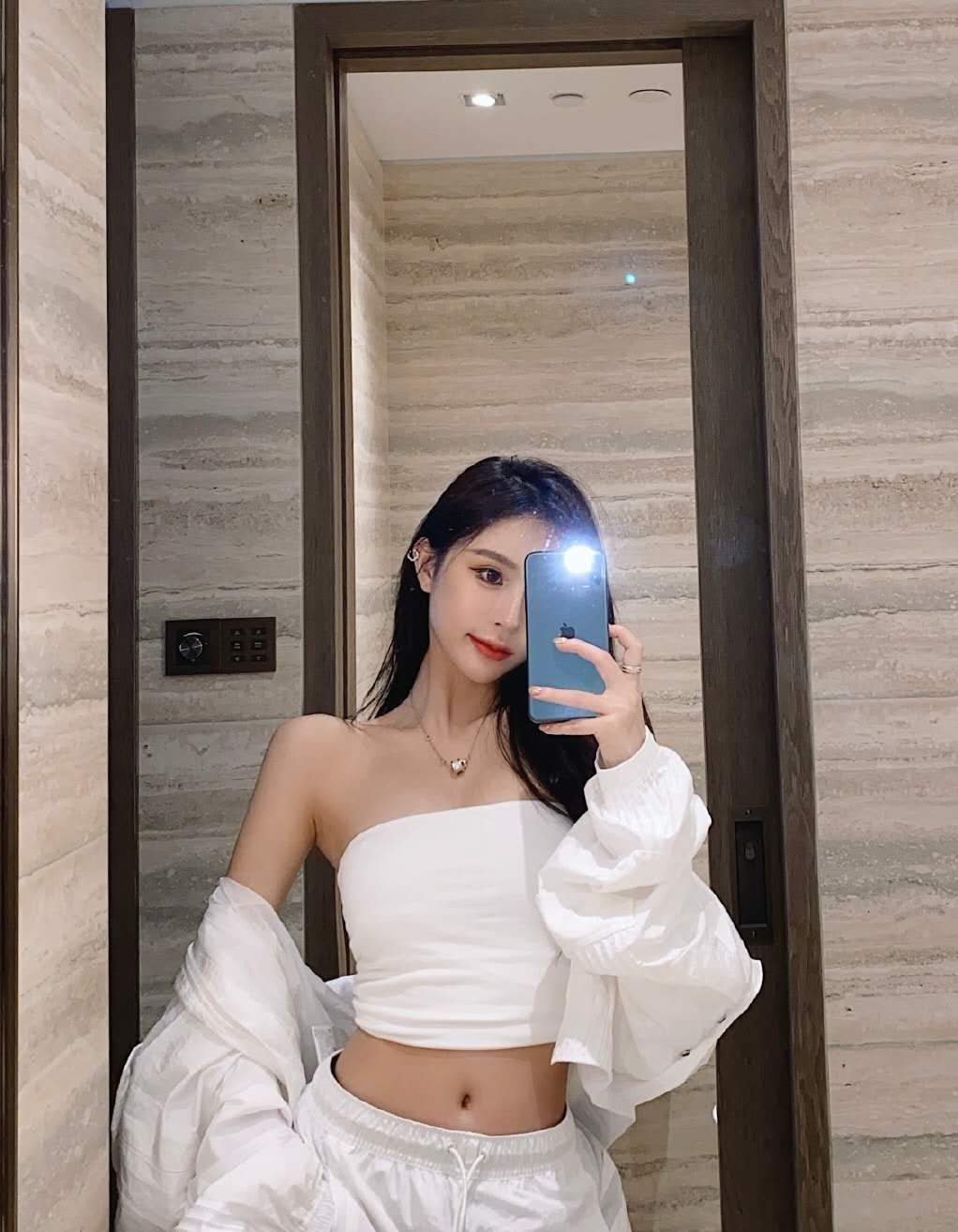 超赞中原区高端休闲会所助浴,服务好的不得了